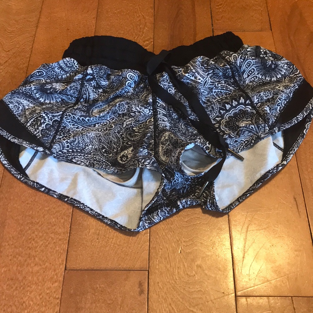 Lululemon shorts!